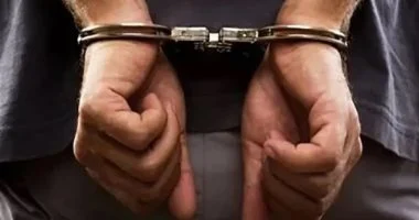 المتهم بقتل طليقته بالإسكندرية يمثل جريمته والنيابة تآمر بحبسه