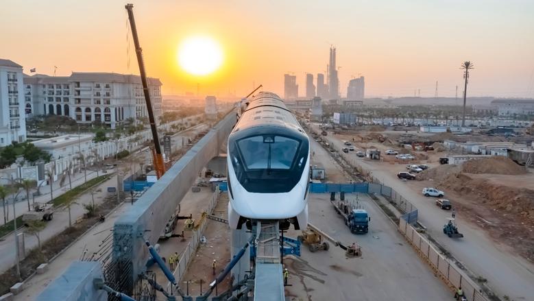 كيفية استقلال مونوريل شرق النيل من خطوط مترو الأنفاق الثلاثة.. إليك أسهل الطرق