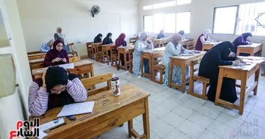 بدء لجنة مادة الجغرافيا بامتحان القسم الأدبى للشهادة الثانوية الأزهرية