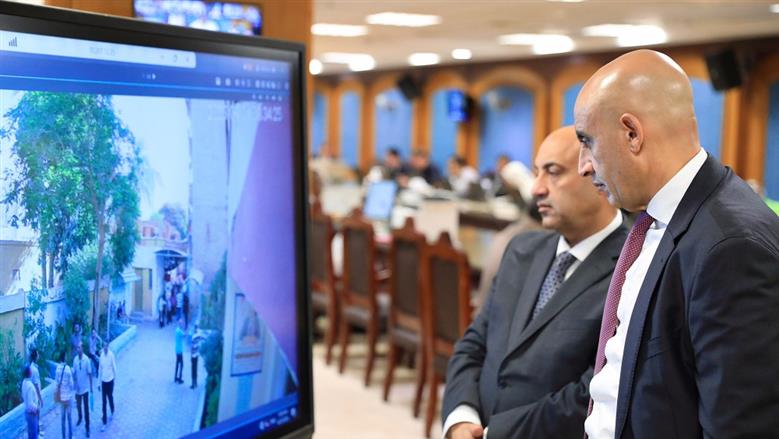 فرق من «التعليم» تنتشر على جميع لجان الثانوية العامة 2026.. والتفتيش بالعصا الإلكترونية