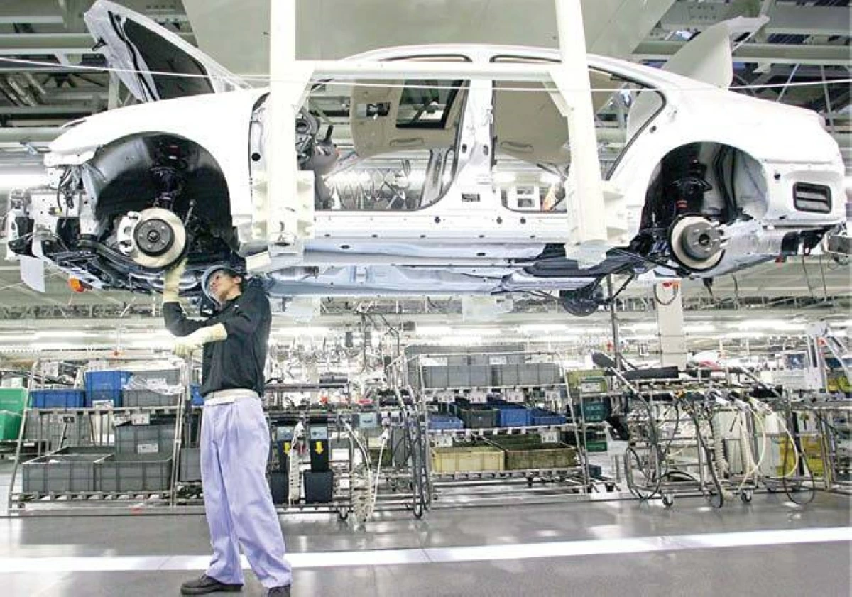 دراسة: استقطاب مستثمر عالمى واستهداف التصدير يمهدان لبناء صناعة سيارات تنافسية