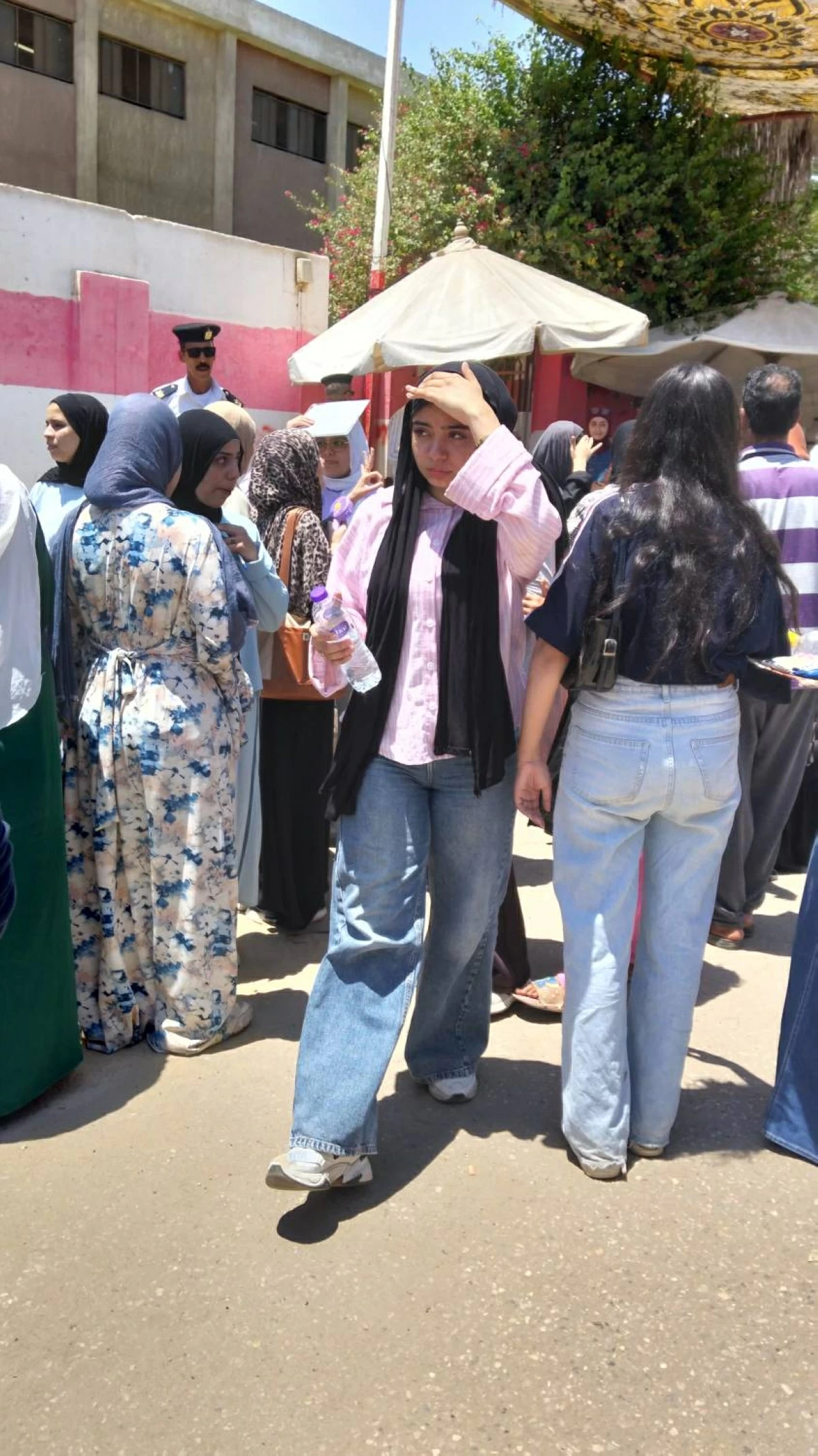 النحو صعب.. طلاب الثانوية العامة بالقليوبية يشكون من صعوبة اللغة العربية