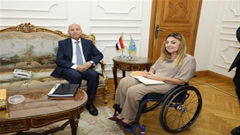 محافظ القاهرة: توفير الخدمات والمرافق الملائمة لذوي الهمم داخل المنشآت الحكومية