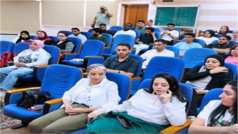 مركز سقارة يختتم فعاليات برنامج التسويق الحكومى وإدارة الصفحات «الهلال الأحمر»