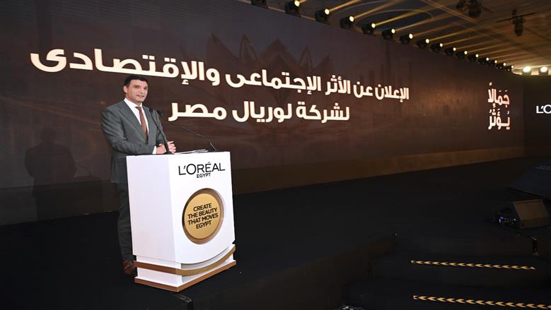 وزير الصناعة: القطاع لا يقتصر دوره على الإنتاج والتشغيل بل يمتد لتنمية المجتمعات المحلية