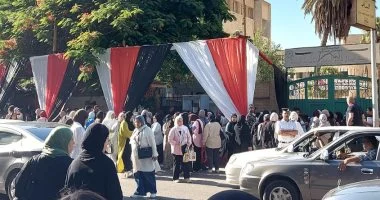 استعدادًا للغة.. بدء إجراءات تفتيش طلاب الثانوية قبل دخول اللجان بالجيزة